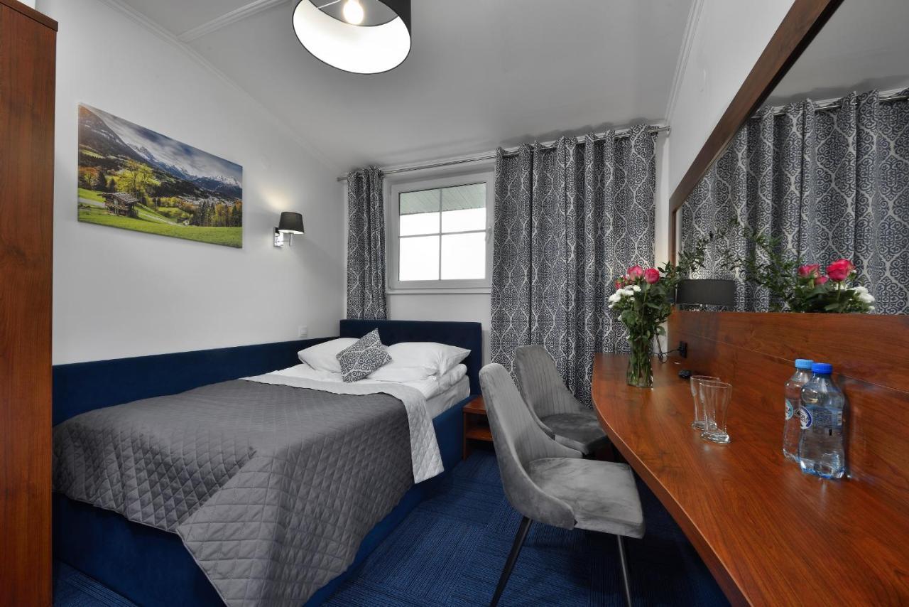 Piotrków Trybunalski Hotel Agat מראה חיצוני תמונה