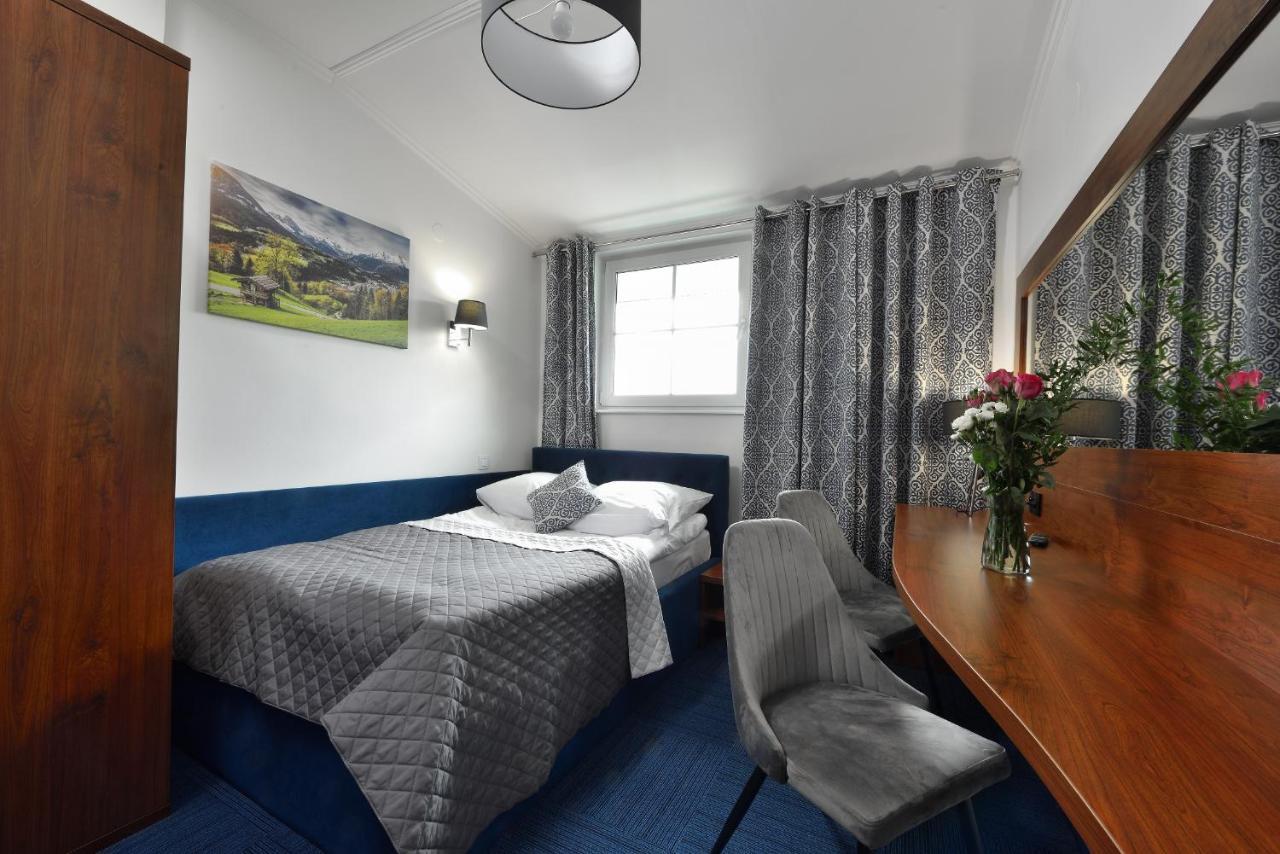 Piotrków Trybunalski Hotel Agat מראה חיצוני תמונה