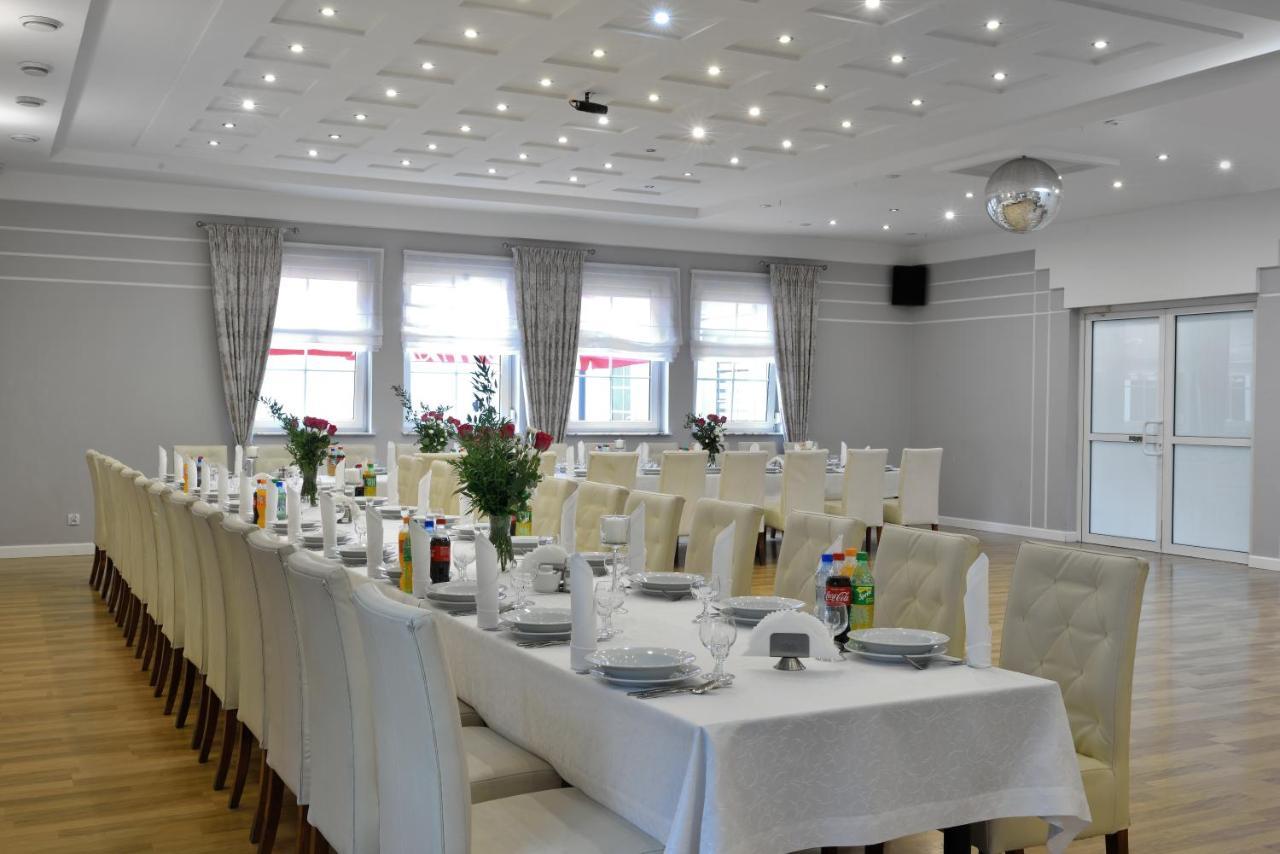 Piotrków Trybunalski Hotel Agat מראה חיצוני תמונה
