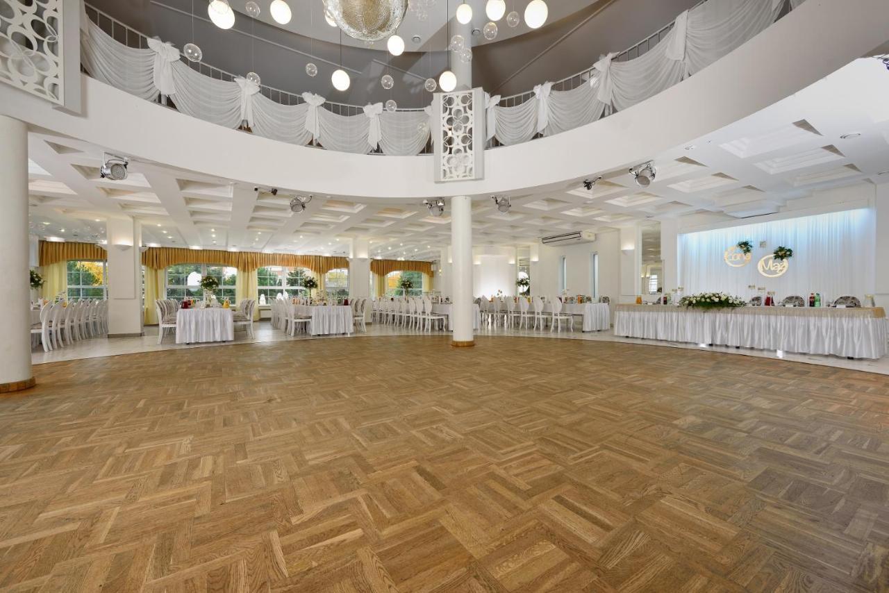 Piotrków Trybunalski Hotel Agat מראה חיצוני תמונה
