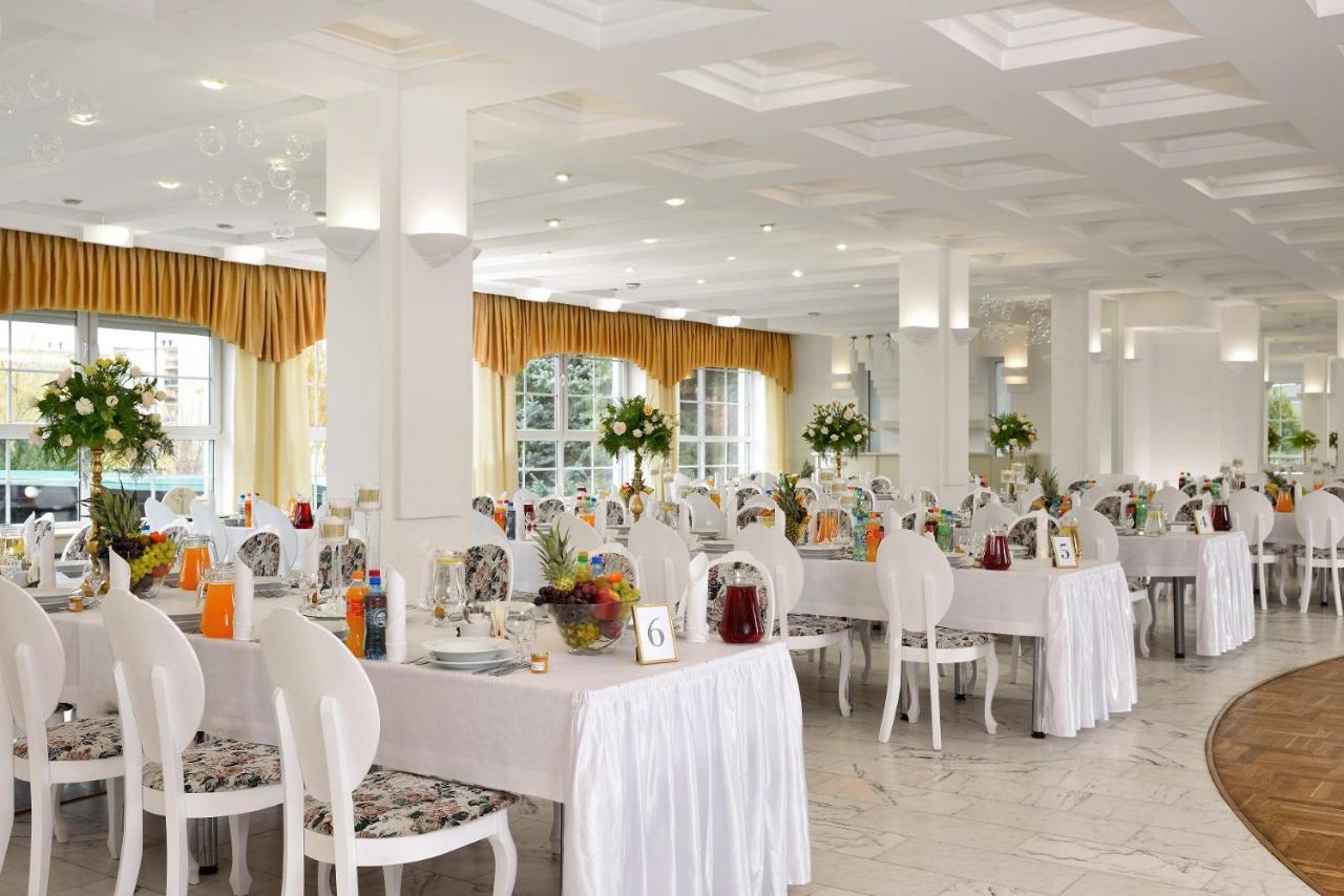 Piotrków Trybunalski Hotel Agat מראה חיצוני תמונה