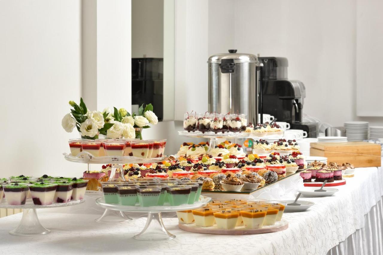Piotrków Trybunalski Hotel Agat מראה חיצוני תמונה