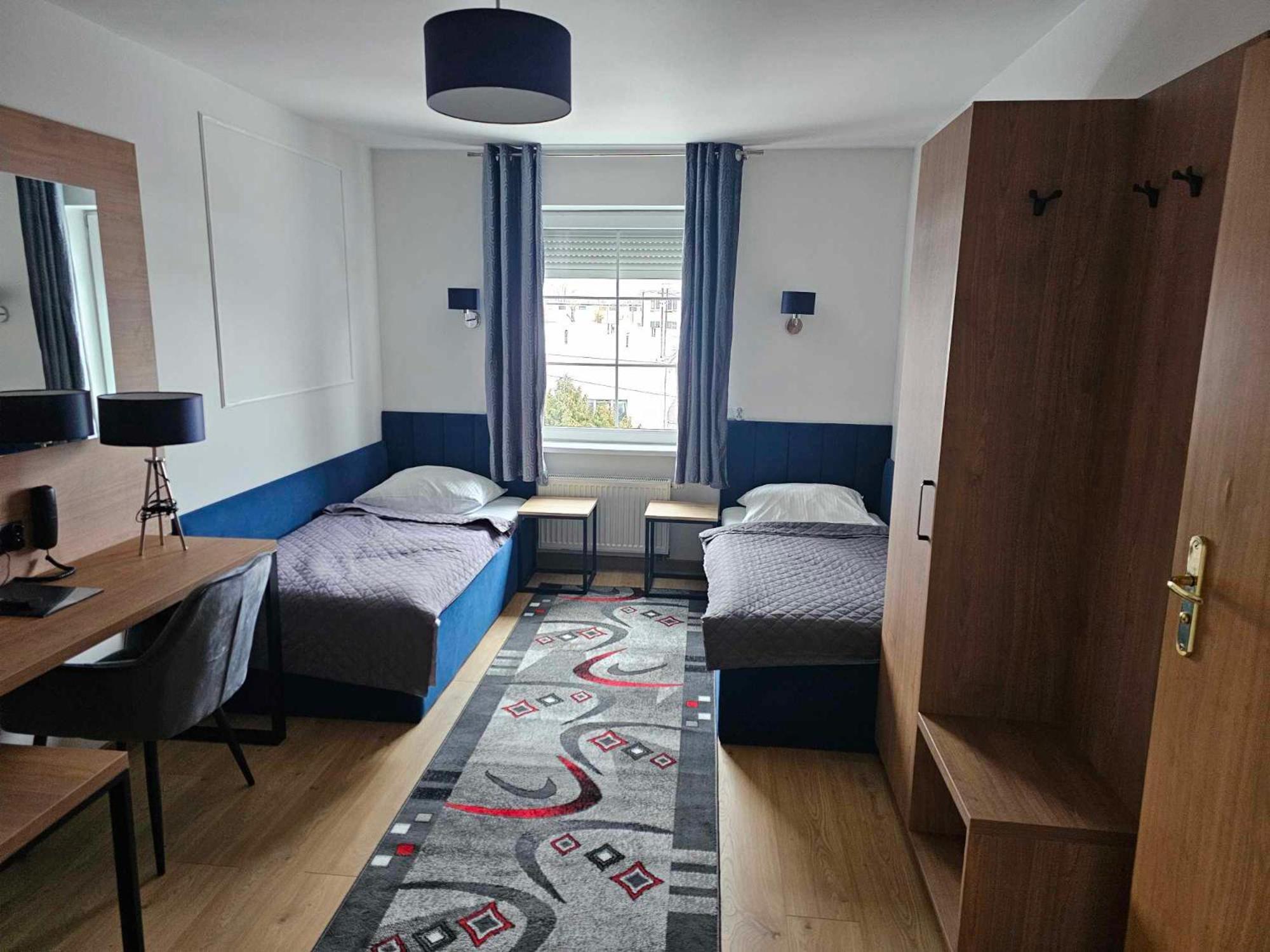 Piotrków Trybunalski Hotel Agat מראה חיצוני תמונה